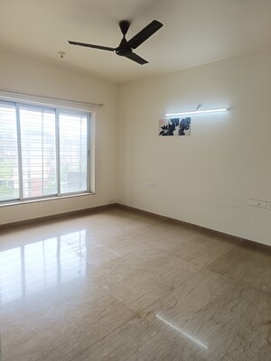 Room in 2 BHK Apartment at Kalpataru Hills Phase II, Manpada – for Sale