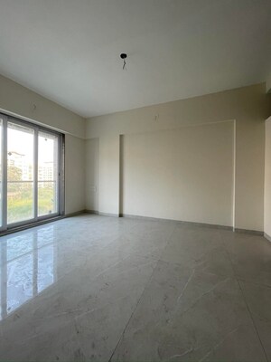 Room in 2 BHK Apartment at Agarwal And Doshi Complex, Vasai West – for Sale