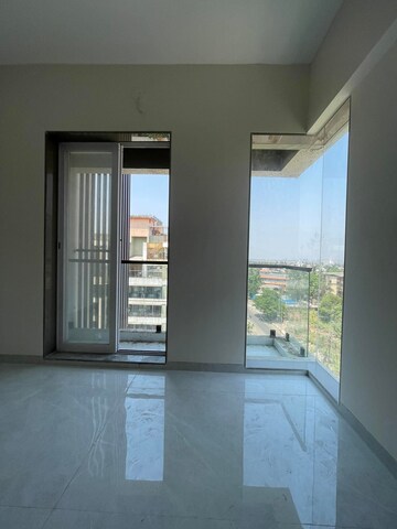 Room in 2 BHK Apartment at Agarwal And Doshi Complex, Vasai West – for Sale