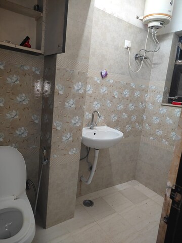 Bathroom in 2 BHK Builder Floor at Sector 46 – for Rent