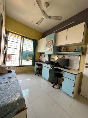 Team Area in 2 BHK Apartment at Vasant Fiona, Pokhran Road No Two – for Sale