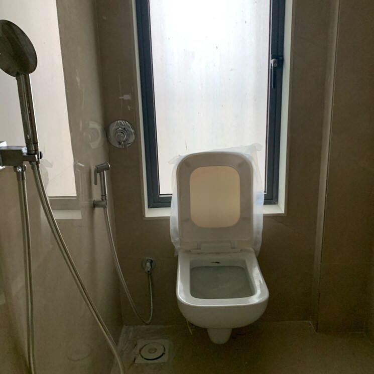 Bathroom, kolte-patil-evara 2 Bedroom 605 Sq.Ft. Apartment In Kastur Park Mumbai 8961675