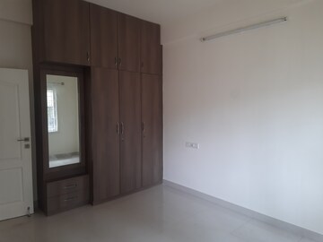 Room in 3 BHK Apartment at Cox Town – for Rent