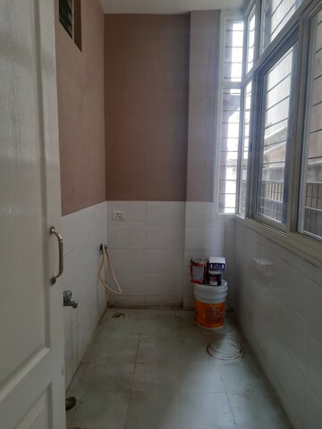 Bathroom in 3 BHK Apartment at Cox Town – for Rent
