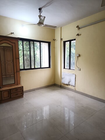 Room in 1 BHK Apartment at Cosmos Heritage, Manpada – for Rent