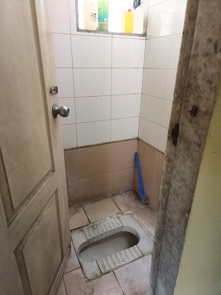 Bathroom, cosmos-heritage 1 Bedroom 610 Sq.Ft. Apartment In Manpada Thane 8961684