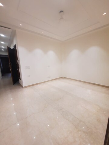 Room in 2 BHK Builder Floor at Malviya Nagar – for Rent