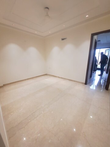Room in 2 BHK Builder Floor at Malviya Nagar – for Rent
