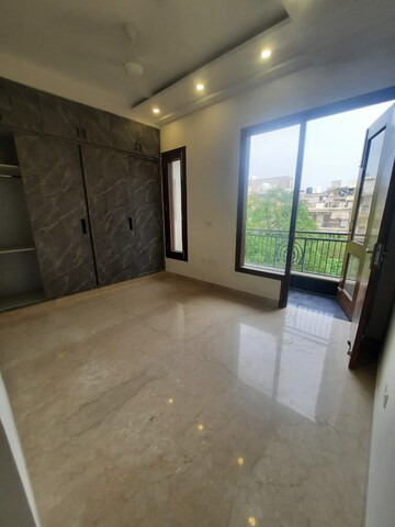 Room in 2 BHK Builder Floor at Malviya Nagar – for Rent