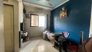 Living Room in 3 BHK Apartment at Jogeshwari West – for Rent