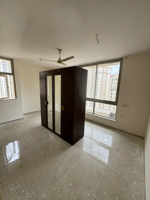 Room in 3 BHK Apartment at Hiranandani Arlington, Ghodbunder Road – for Sale