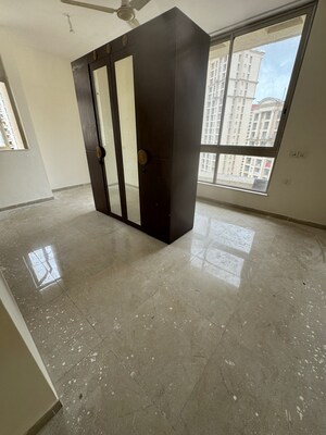 Room in 3 BHK Apartment at Hiranandani Arlington, Ghodbunder Road – for Sale