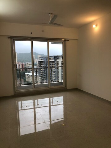 Room in 3 BHK Apartment at Rosa Manhattan, Ghodbunder Road – for Rent