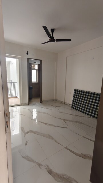 Room in 3 BHK Apartment at M3M Soulitude, Sector 89 – for Rent