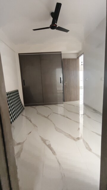 Bathroom in 3 BHK Apartment at M3M Soulitude, Sector 89 – for Rent