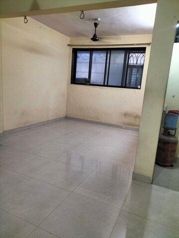 Room in 1 BHK Apartment at Thane East – for Rent