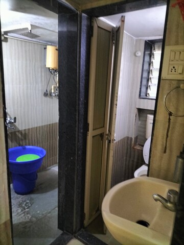 Bathroom in 1 BHK Apartment at Thane East – for Rent