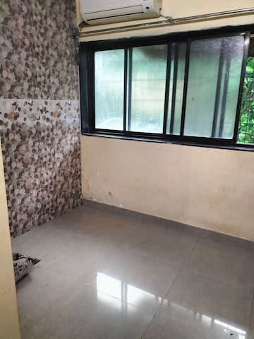 Room in 1 BHK Apartment at Thane East – for Rent