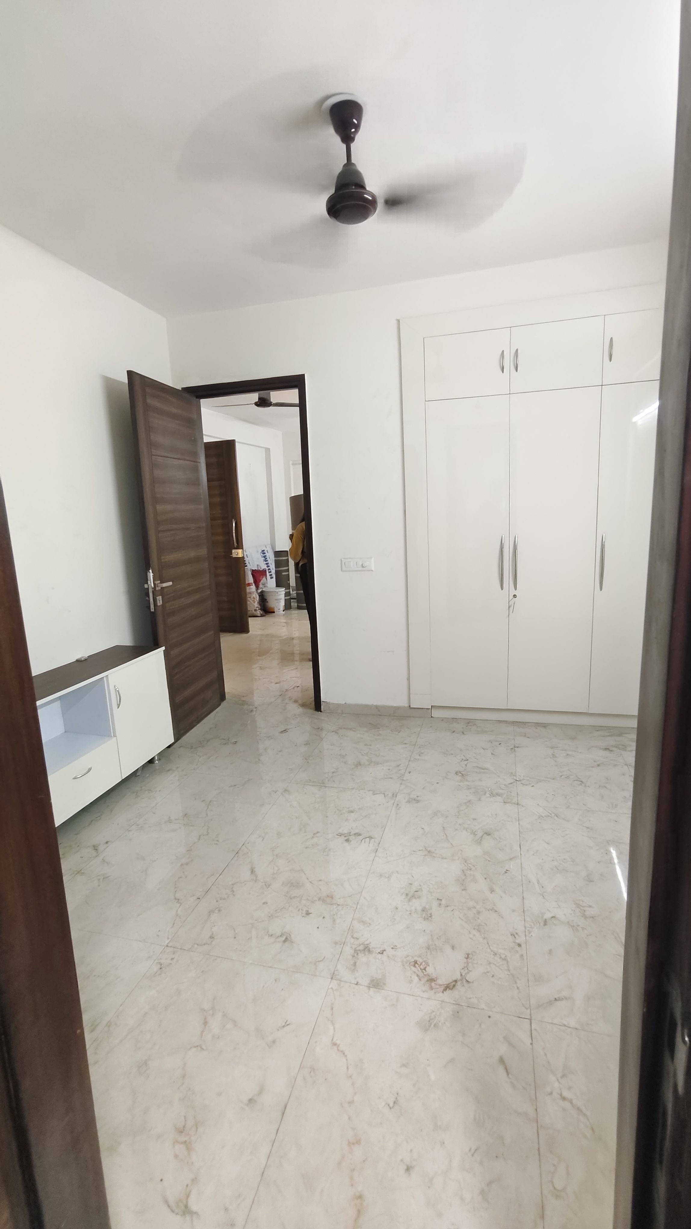 3.5 BHK + Pooja Room,Study Room,Extra Room Apartment For Rent in Smart World Gems