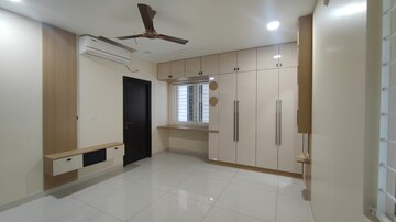 3 BHK Apartment For Rent in Aparna Sarovar Zenith, Nallagandla