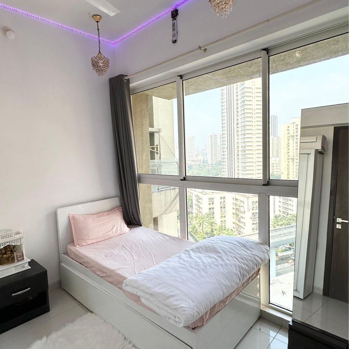 2 BHK + Pooja Room Apartment For Rent in Geeta CHS Goregaon