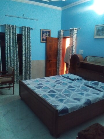 Bedroom in 2 BHK Independent House at Kamta – for Rent