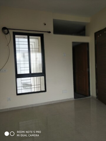 Room in 3 BHK Apartment at Maison Tarangan, Kasarvadavali – for Rent