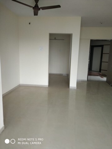 Room in 3 BHK Apartment at Maison Tarangan, Kasarvadavali – for Rent