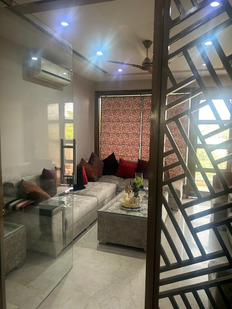 Living Room, palam vihar 4 Bedroom 520 Sq.Yd. Independent House In Palam Vihar Gurgaon 8961821