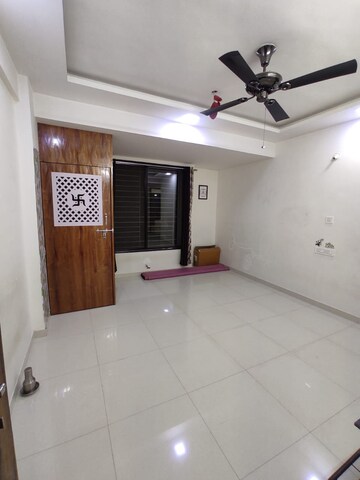 Furnished Amenities in 2 BHK Apartment at Baner – for Rent