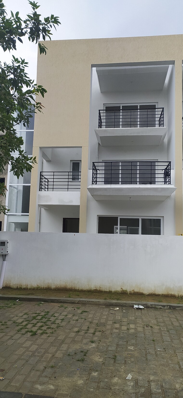 Exterior View, sector 75 6+ Bedroom 300 Sq.Yd. Villa In Sector 75 Faridabad 8961849