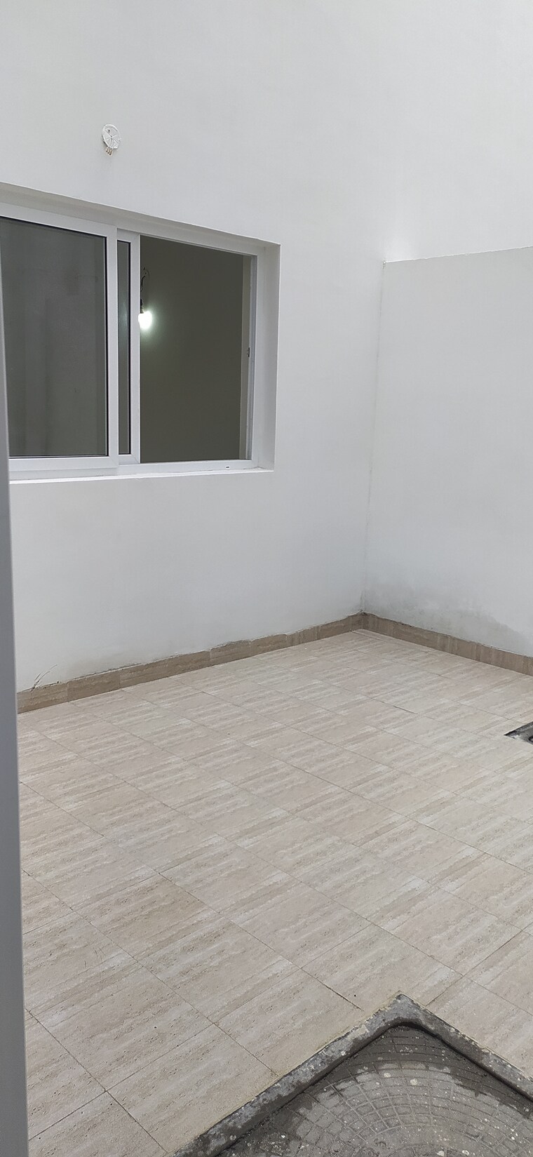 Room, sector 75 6+ Bedroom 300 Sq.Yd. Villa In Sector 75 Faridabad 8961849