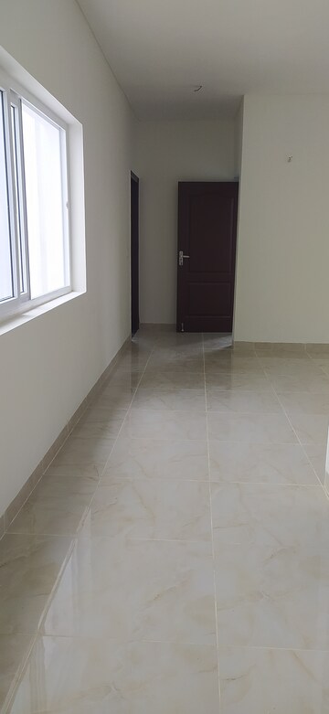 Furnished Amenities in 6+ BHK Villa at BPTP Parkland, Sector 75 – for Rent
