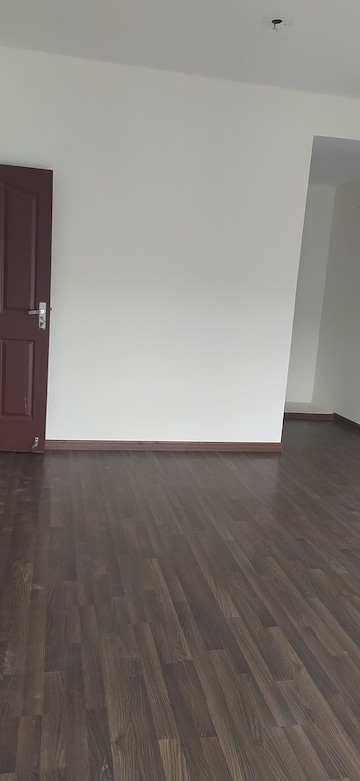 Room in 6+ BHK Villa at BPTP Parkland, Sector 75 – for Rent