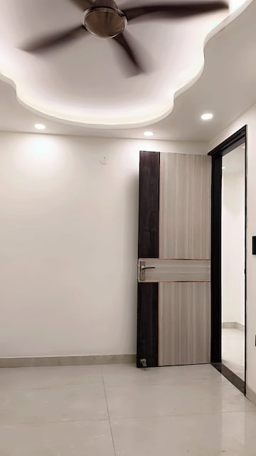 Building Lobby in 2 BHK Builder Floor at Govindpuri – for Sale