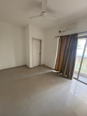 Room in 1 BHK Apartment at Lodha Lakeshore Greens, Dombivli East – for Sale