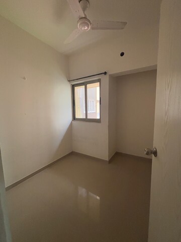 Room in 1 BHK Apartment at Lodha Lakeshore Greens, Dombivli East – for Sale