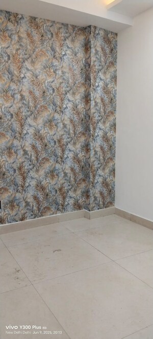 Furnished Amenities in 2 BHK Builder Floor at Govindpuri – for Sale