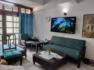 Living Room in 2 BHK Apartment at Kailash Nath Som Vihar, Rama Krishna Puram – for Sale
