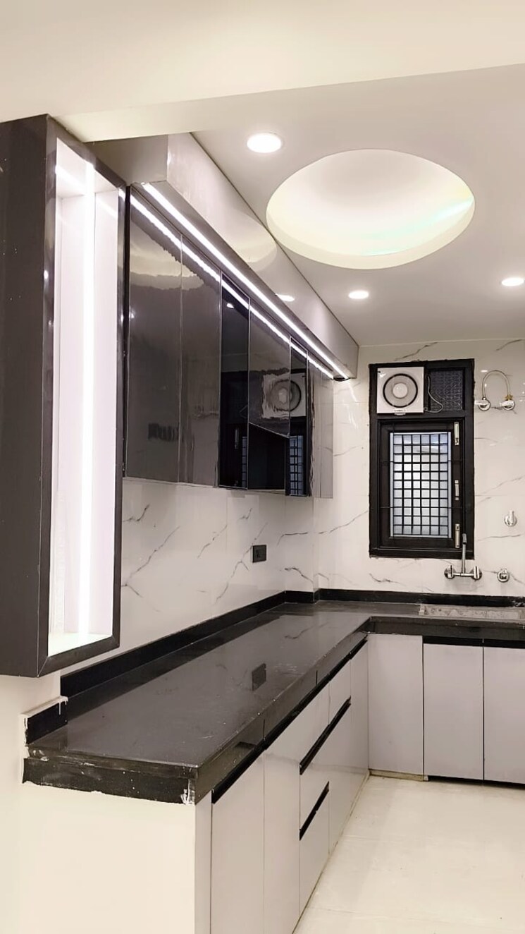 Kitchen, govindpuri 3 Bedroom 910 Sq.Ft. Builder Floor In Govindpuri Delhi 8961881