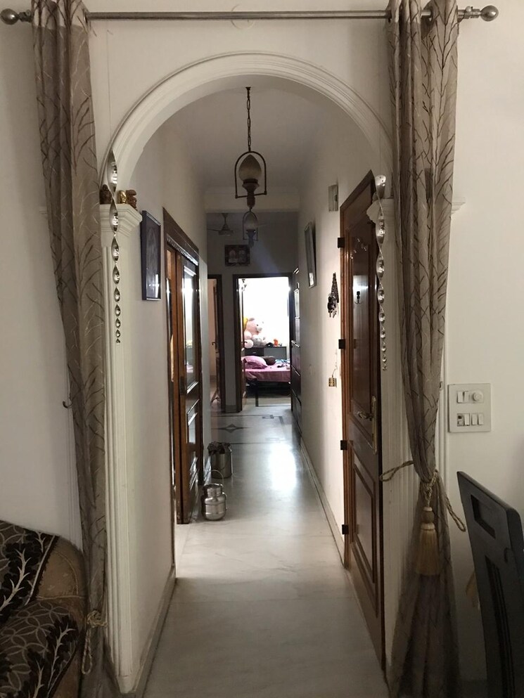 undefined, florence-nightingale-lane 2 Bedroom 1000 Sq.Ft. Builder Floor In Green Park Delhi 8961890