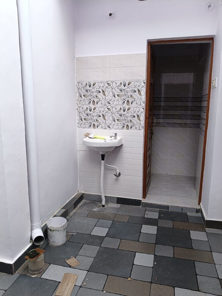 Bathroom, vikas nagar 2 Bedroom 1650 Sq.Ft. Independent House In Vikas Nagar Lucknow 8961886
