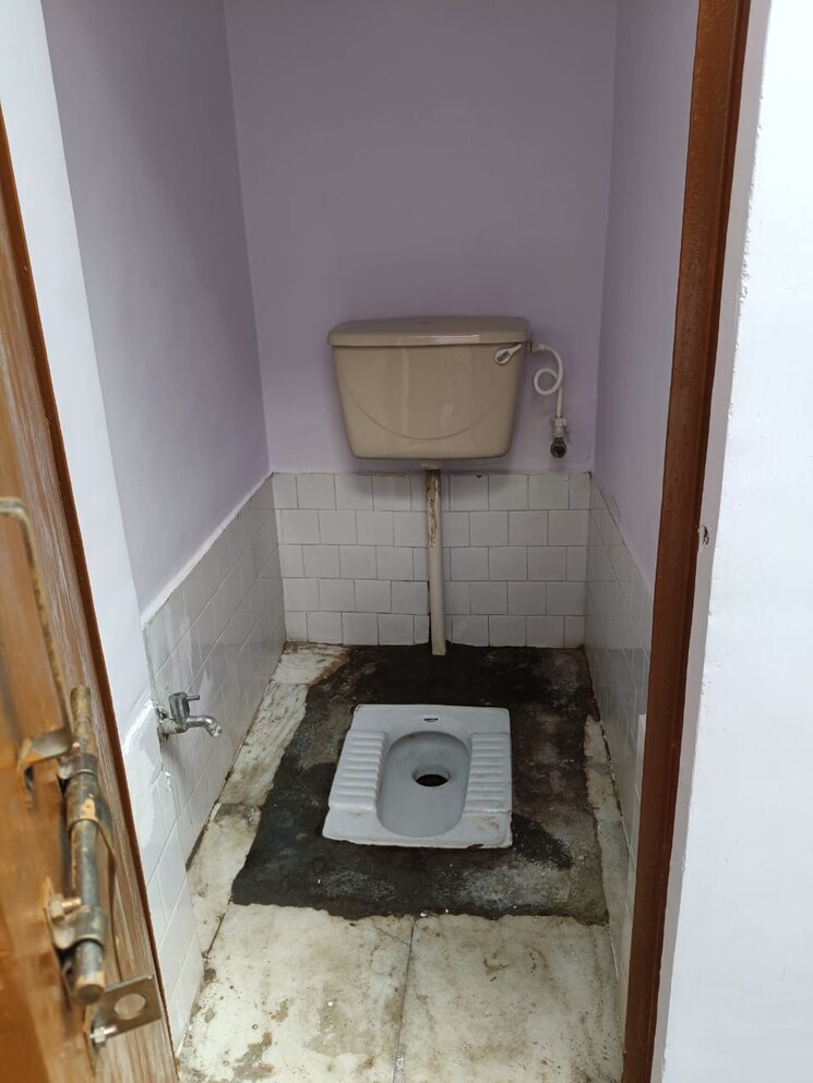 Bathroom, vikas nagar 2 Bedroom 1650 Sq.Ft. Independent House In Vikas Nagar Lucknow 8961886