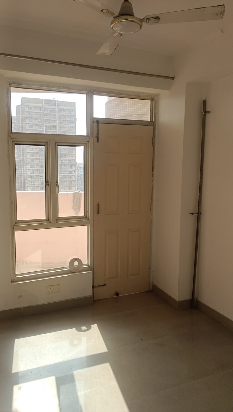 Room, supertech-cape-town 2 Bedroom 1150 Sq.Ft. Apartment In Sector 74 Noida 8961888