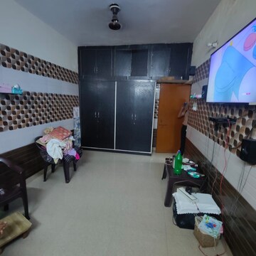 Living Room in 1.5 BHK Independent House at Aliganj – for Rent