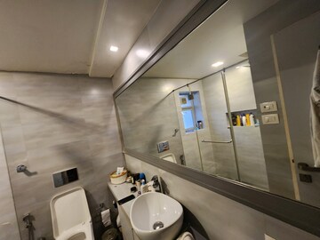 Furnished Amenities in 3 BHK Apartment at Hubtown The Premiere, Andheri West – for Rent