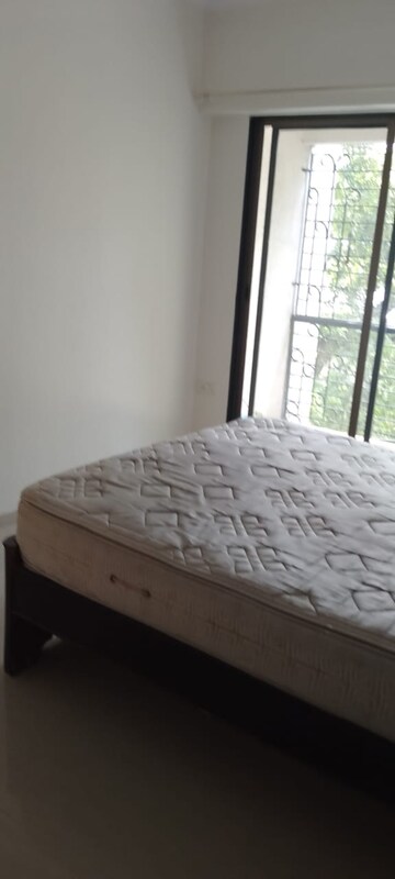 Bedroom in 3 BHK Apartment at Orchid Apartment Santacruz West, Santacruz West – for Rent