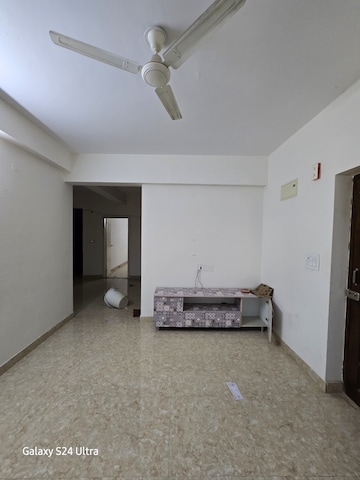 Bedroom in 2 BHK Apartment at Miyapur – for Rent