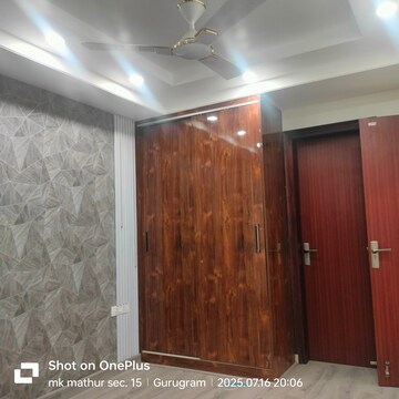 Room in 3 BHK Builder Floor at Tanvi villa, Sector 45 – for Rent