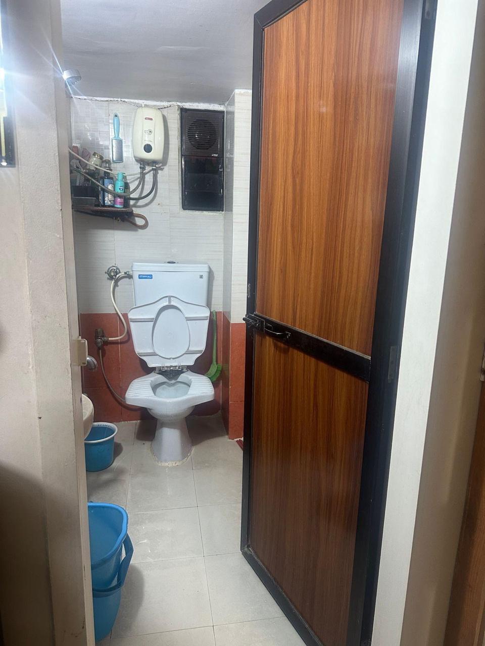 2 BHK Apartment For Rent in Mhada Colony